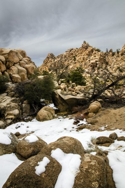 Snow near Keys View, above the San Andreas Fault. © Lee Reeder