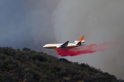 DC-10, Holy Fire, August 2018, Santa Ana Mountains. © Lee Reeder